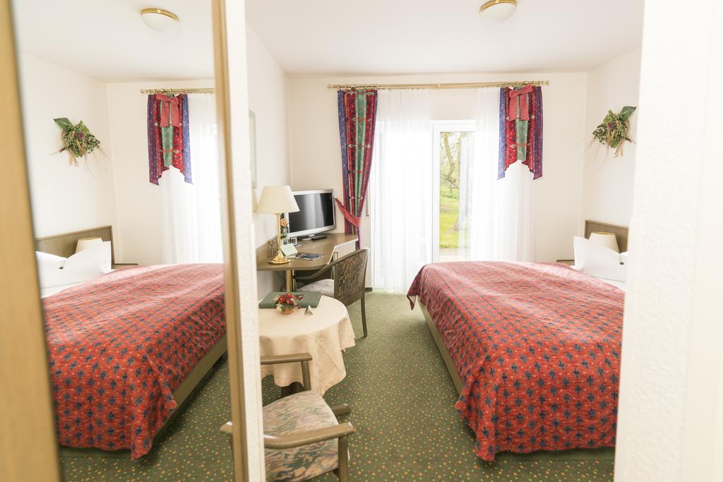 Das Fritz Hotel Schwerin Schoene Lage Im Gruenen Mit Regionaler Kueche Kostenfreien Parkplaetzen Und E Ladestation Dış mekan fotoğraf