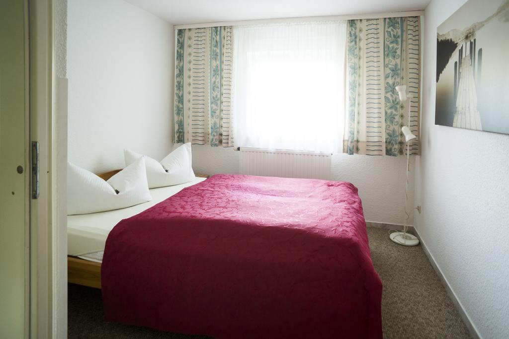 Das Fritz Hotel Schwerin Schoene Lage Im Gruenen Mit Regionaler Kueche Kostenfreien Parkplaetzen Und E Ladestation Oda fotoğraf