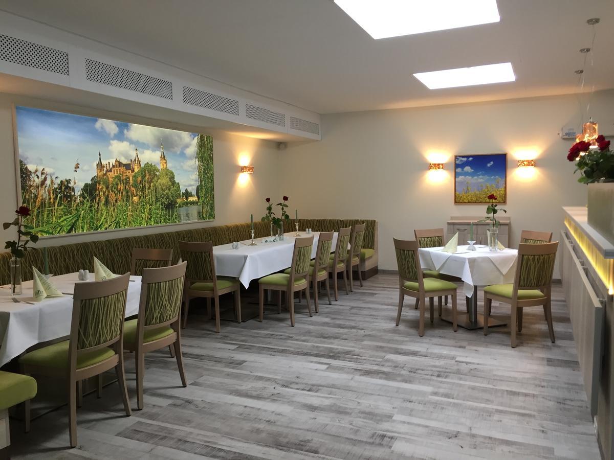 Das Fritz Hotel Schwerin Schoene Lage Im Gruenen Mit Regionaler Kueche Kostenfreien Parkplaetzen Und E Ladestation Dış mekan fotoğraf